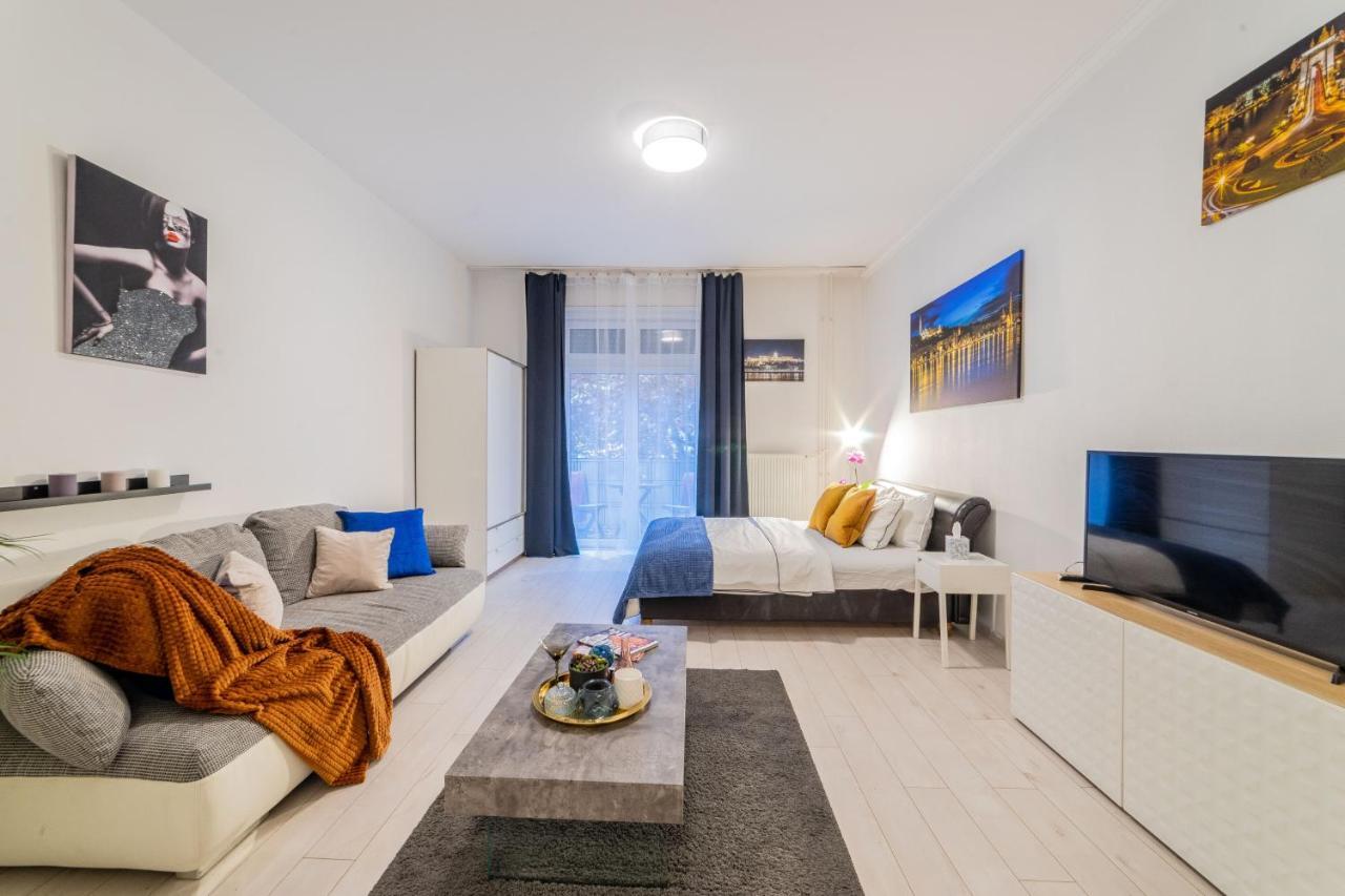 Del Mar Apartment Budapest Eksteriør billede