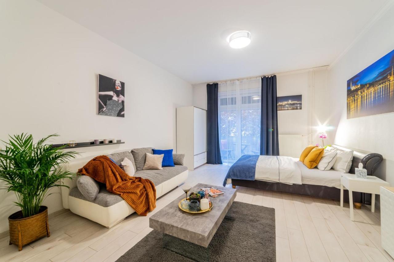 Del Mar Apartment Budapest Eksteriør billede